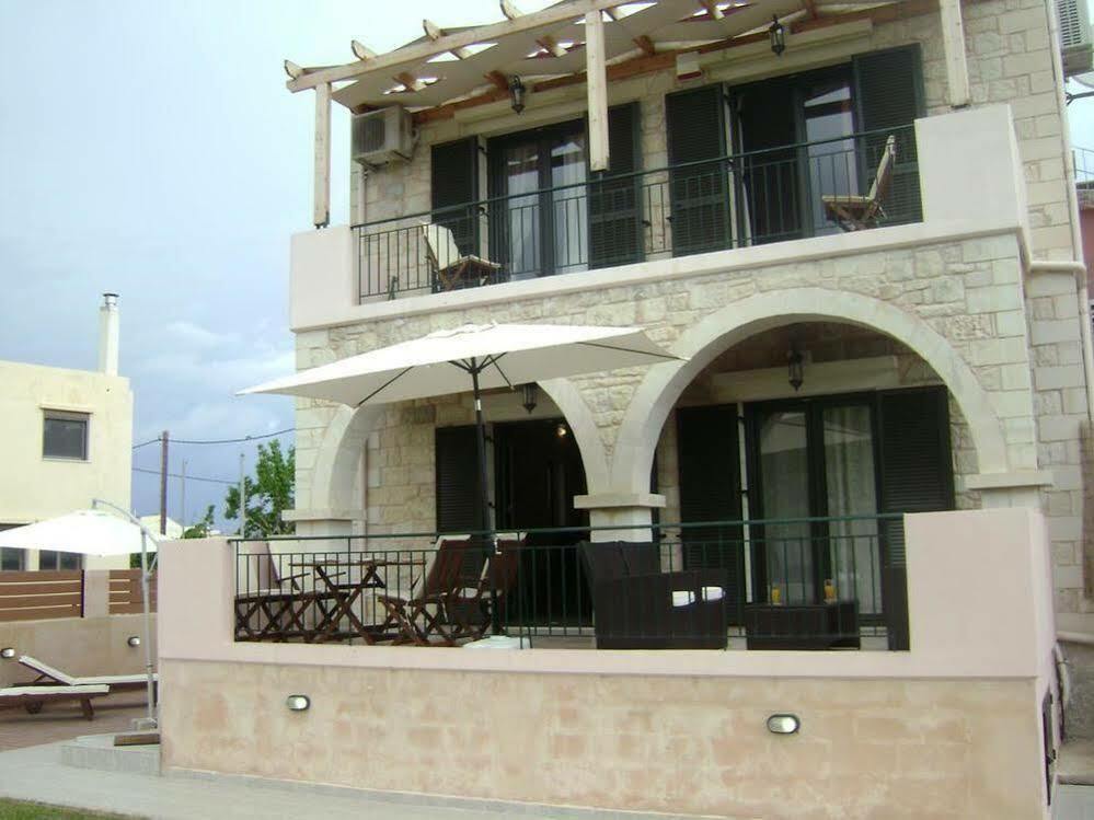 Villa Constancia Stalós Exterior foto